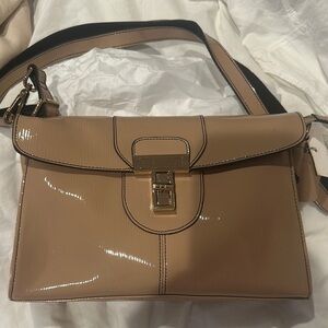 Tan Crossbody Bag with Sleek Metal Clasp
